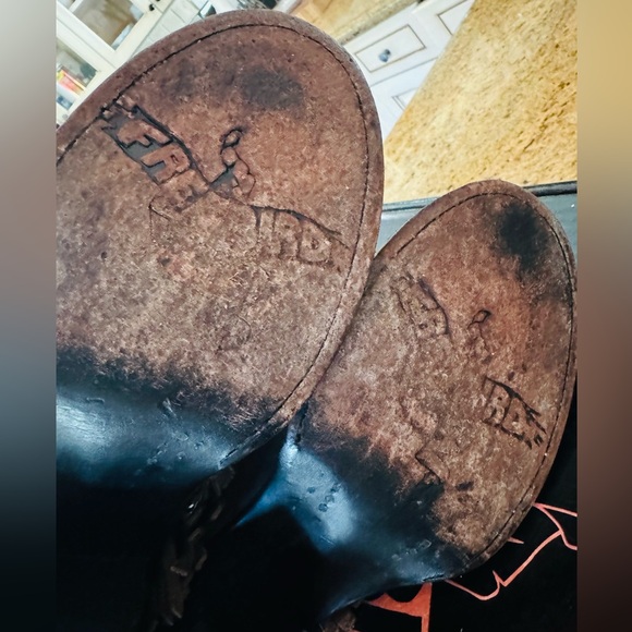 FREEBIRD LUCY FRINGE CLOGS - Picture 7 of 9